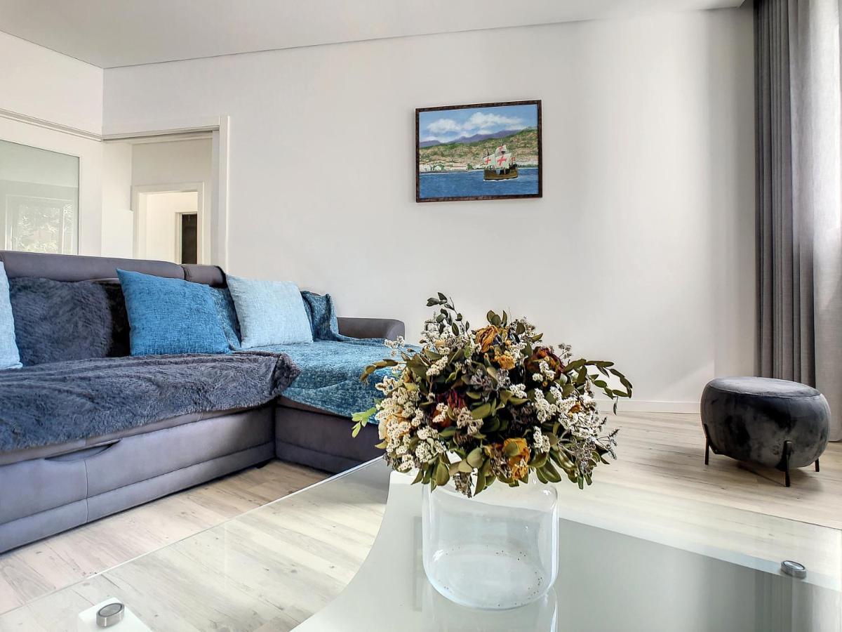 Uptown Apartment By Lovelystay Φουνκάλ Εξωτερικό φωτογραφία
