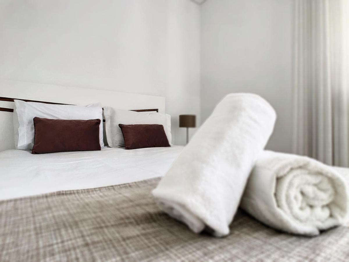 Uptown Apartment By Lovelystay Φουνκάλ Εξωτερικό φωτογραφία