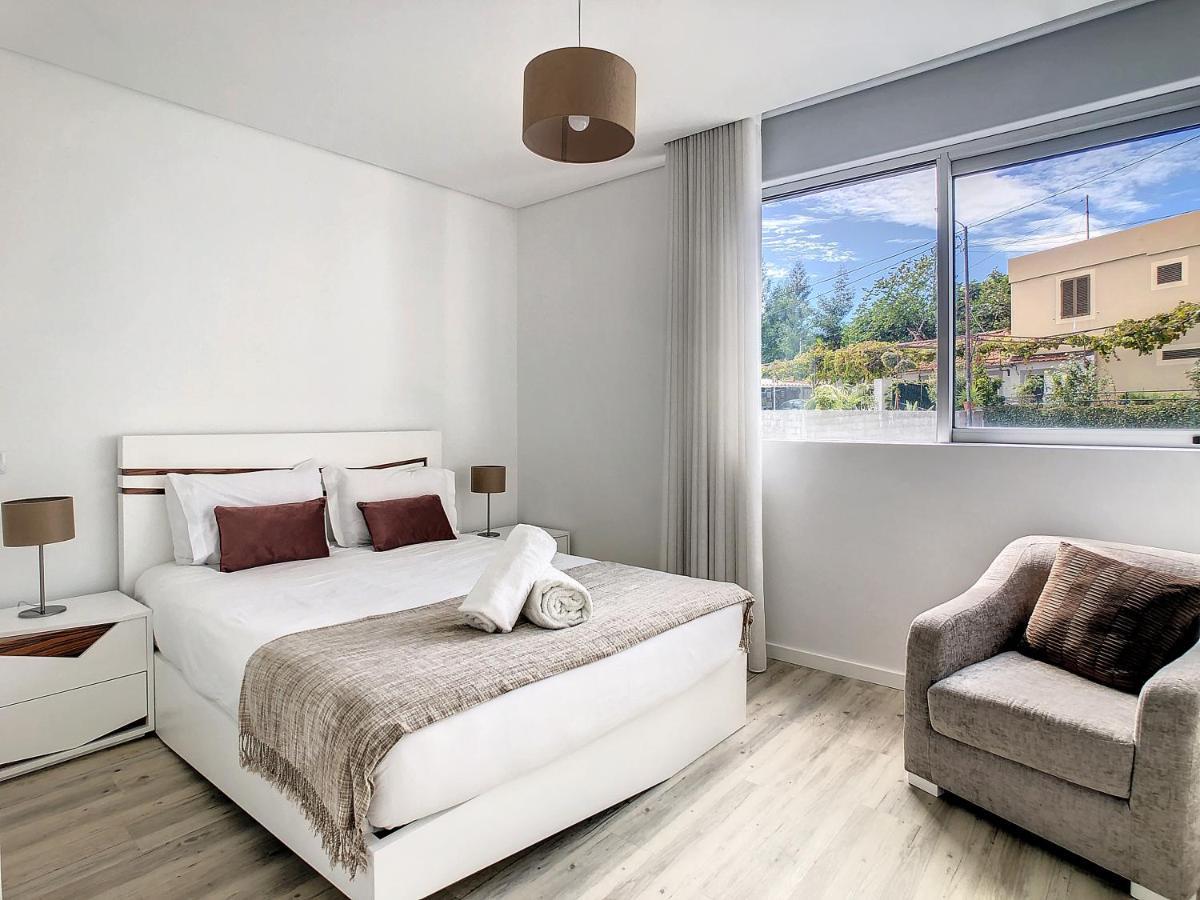 Uptown Apartment By Lovelystay Φουνκάλ Εξωτερικό φωτογραφία